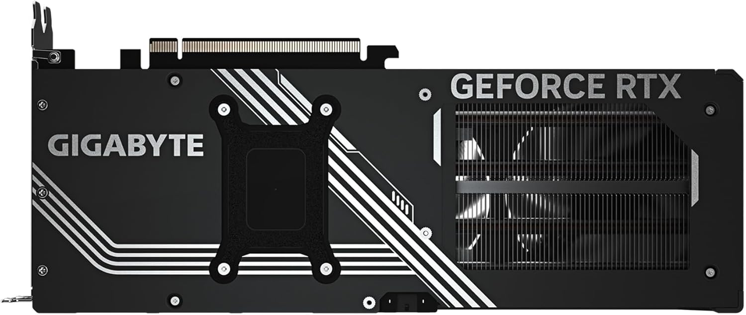 كرت شاشة GIGABYTE RTX 5070 WINDFORCE من زاوية جانبية